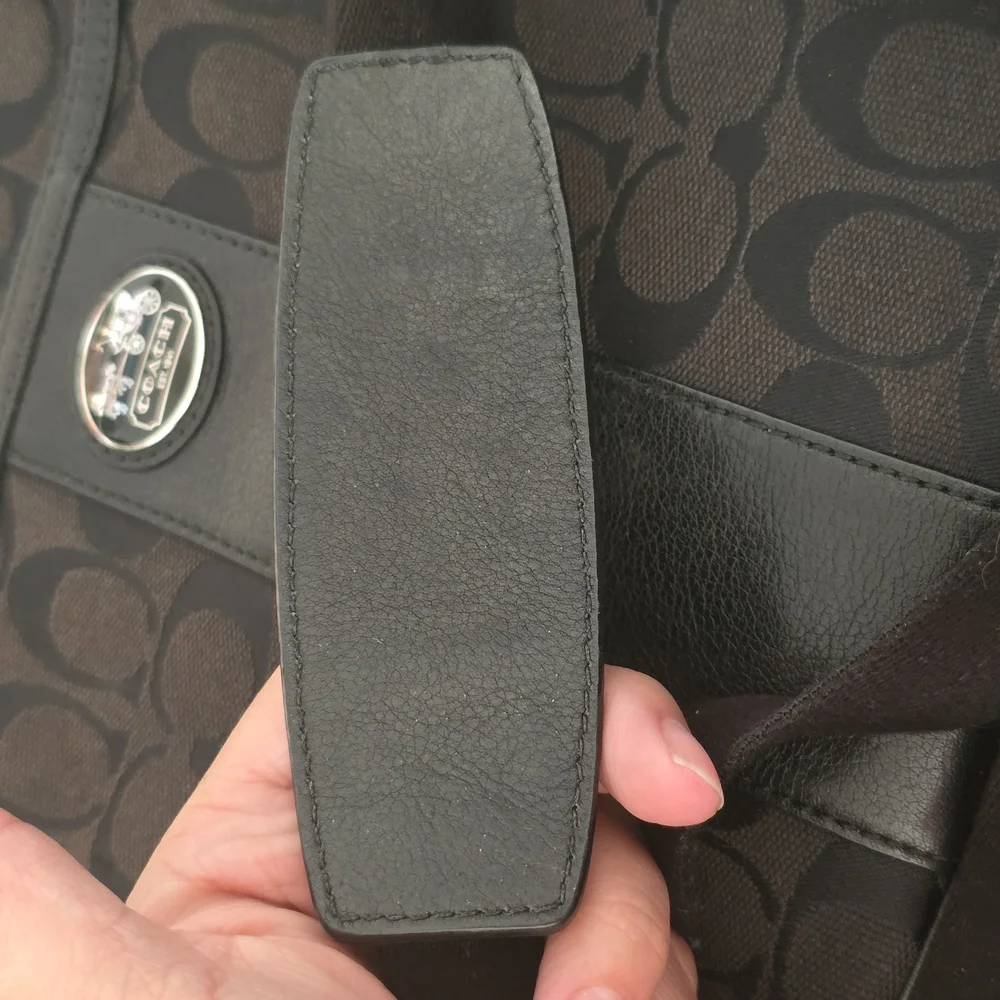 Coach Signature Black and Brown Crossbody - Picture 9 of 11